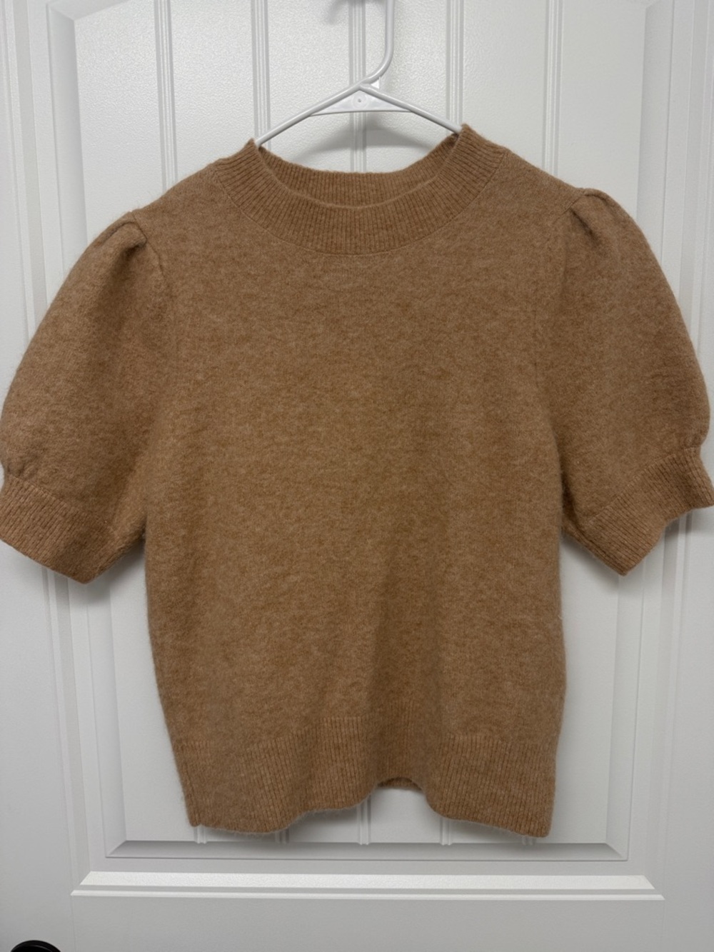 Banana Republic Camel Short Sleeve Fuzzy Sweater